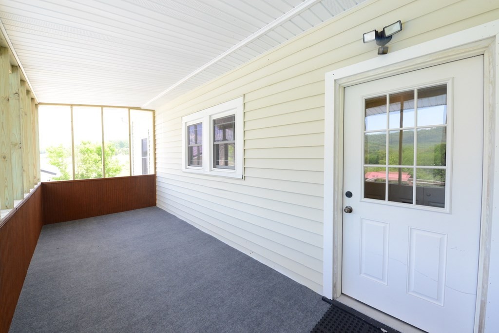 27565 Rhea County Highway Spring City, TN 37381 - Photo 21 of 30 an empty room with windows