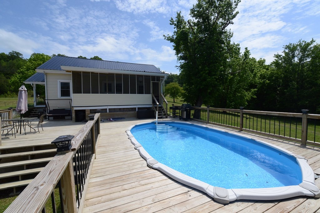 27565 Rhea County Highway Spring City, TN 37381 - Photo 24 of 30 swimming pool view with a seating space