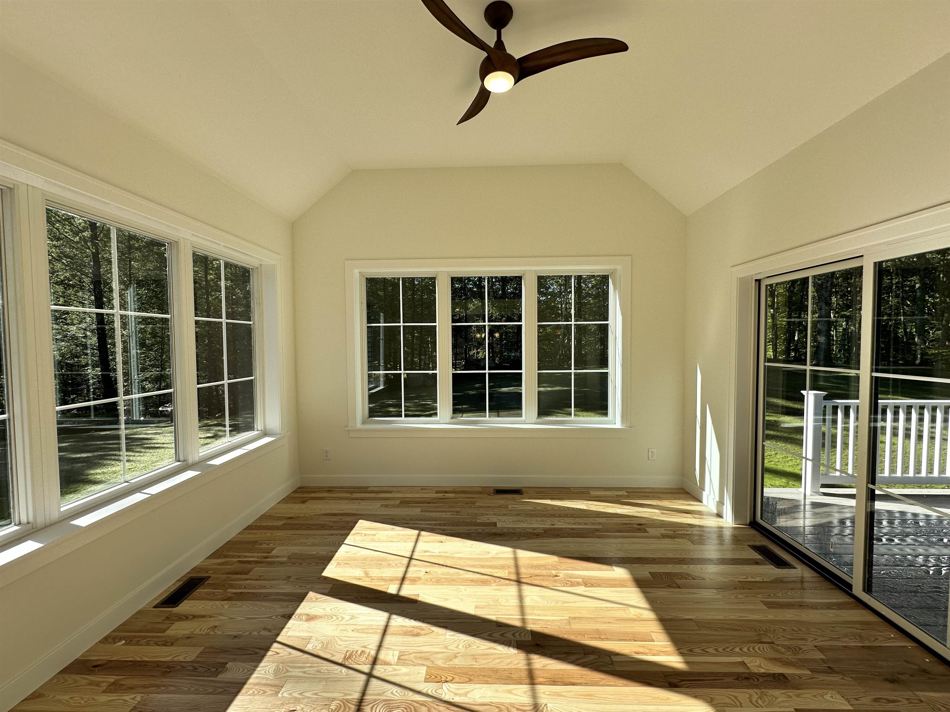 9 Arbor Road, Unit LOT 5 Epping, NH 03042 - Photo 6 of 33