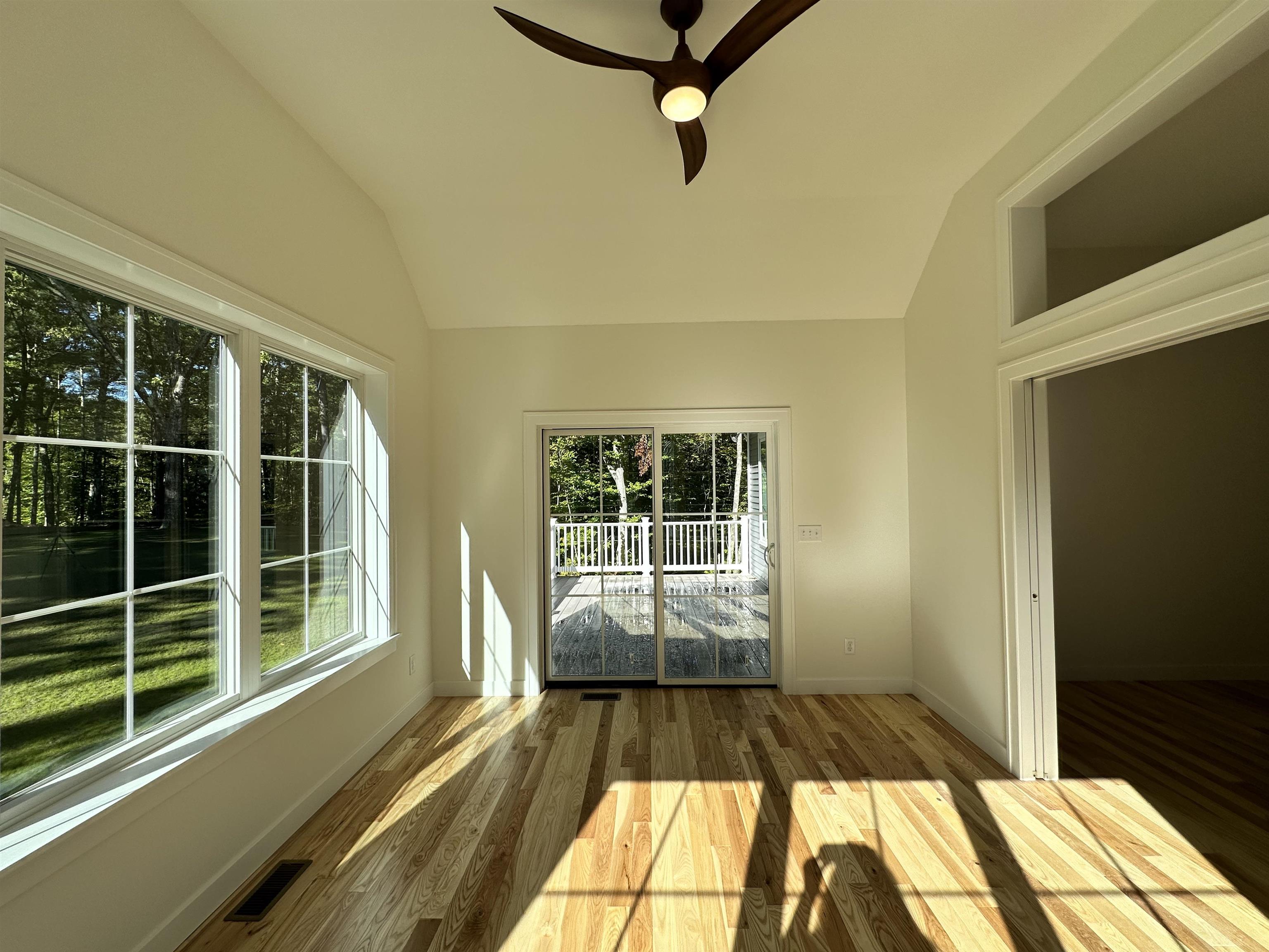 9 Arbor Road, Unit LOT 5 Epping, NH 03042 - Photo 8 of 33