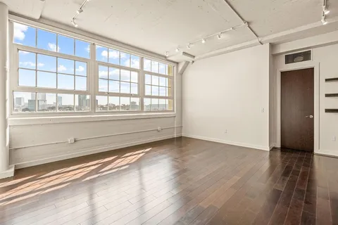 $415,000 | 2600 West 7th Street, Unit 2656, Fort Worth, TX 76107