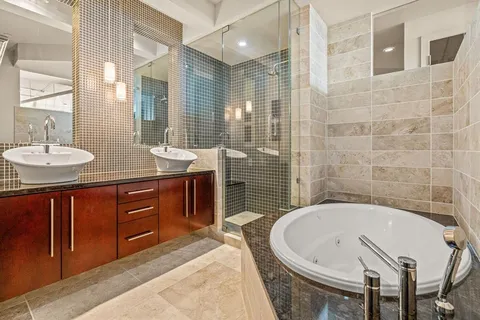 $415,000 | 2600 West 7th Street, Unit 2656, Fort Worth, TX 76107