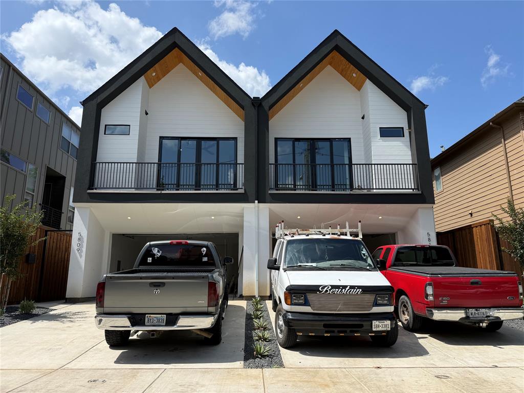 5809 Hudson Street Dallas, TX 75206 - Photo 1 of 20