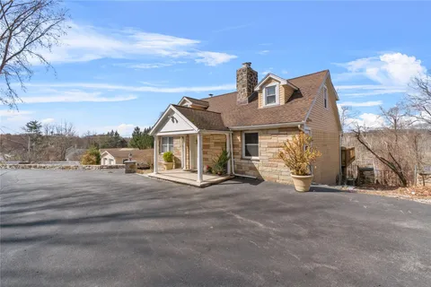 $575,000 | 183 Lake Baldwin Drive, Mahopac, NY 10541