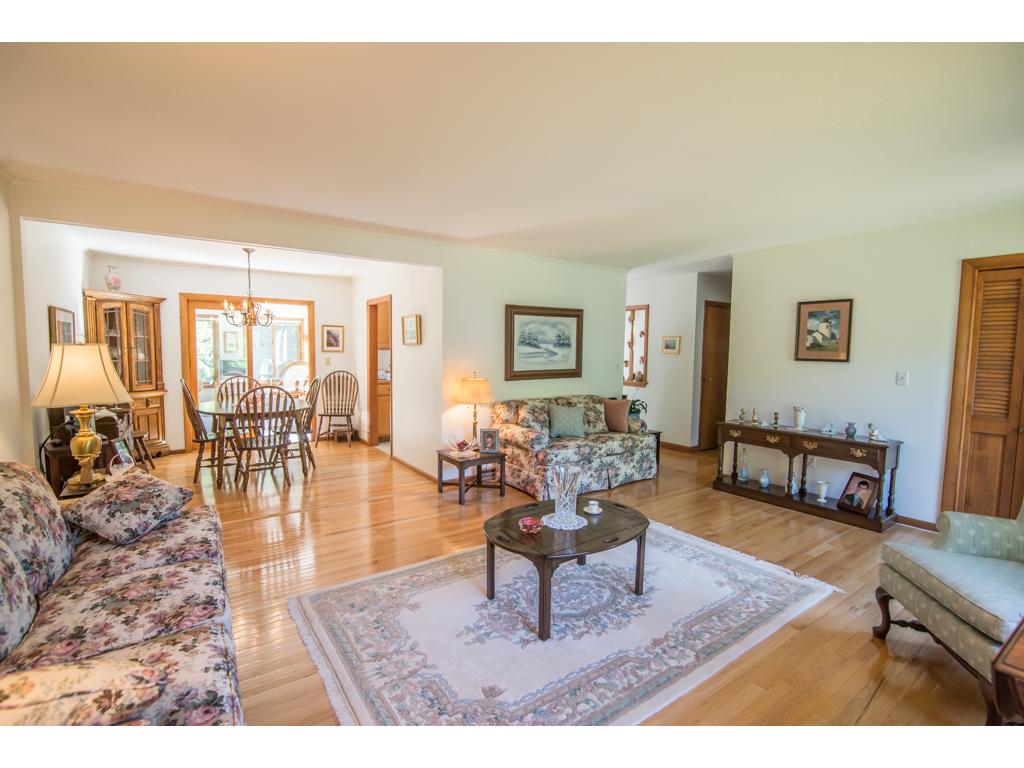 5 Garvin Road Derry, NH 03038 - Photo 4 of 28