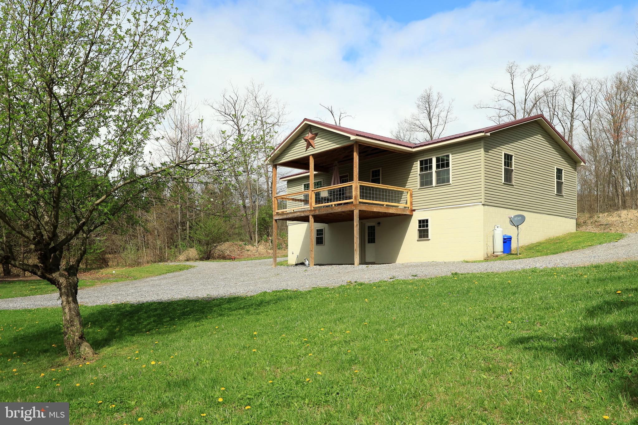 690 Gypsy Camp Hollow Road Tyrone, PA 16686 - Photo 2 of 39