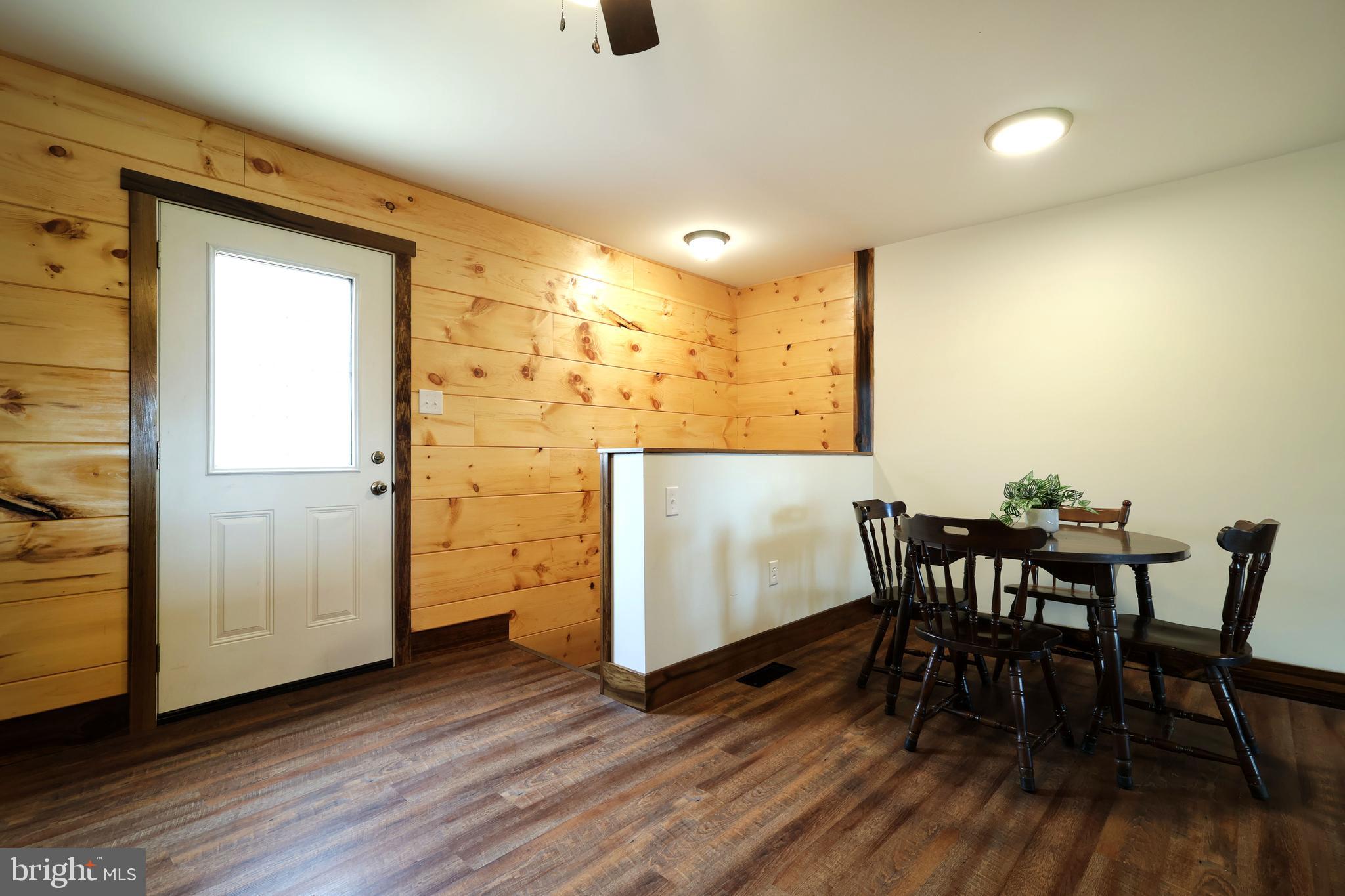 690 Gypsy Camp Hollow Road Tyrone, PA 16686 - Photo 6 of 39