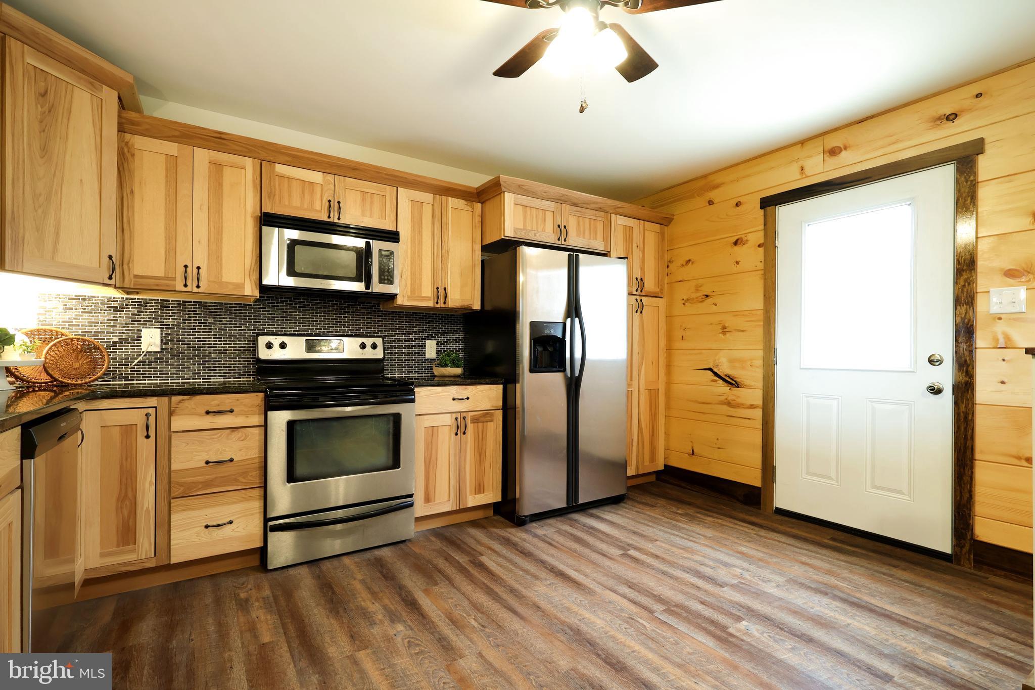 690 Gypsy Camp Hollow Road Tyrone, PA 16686 - Photo 7 of 39