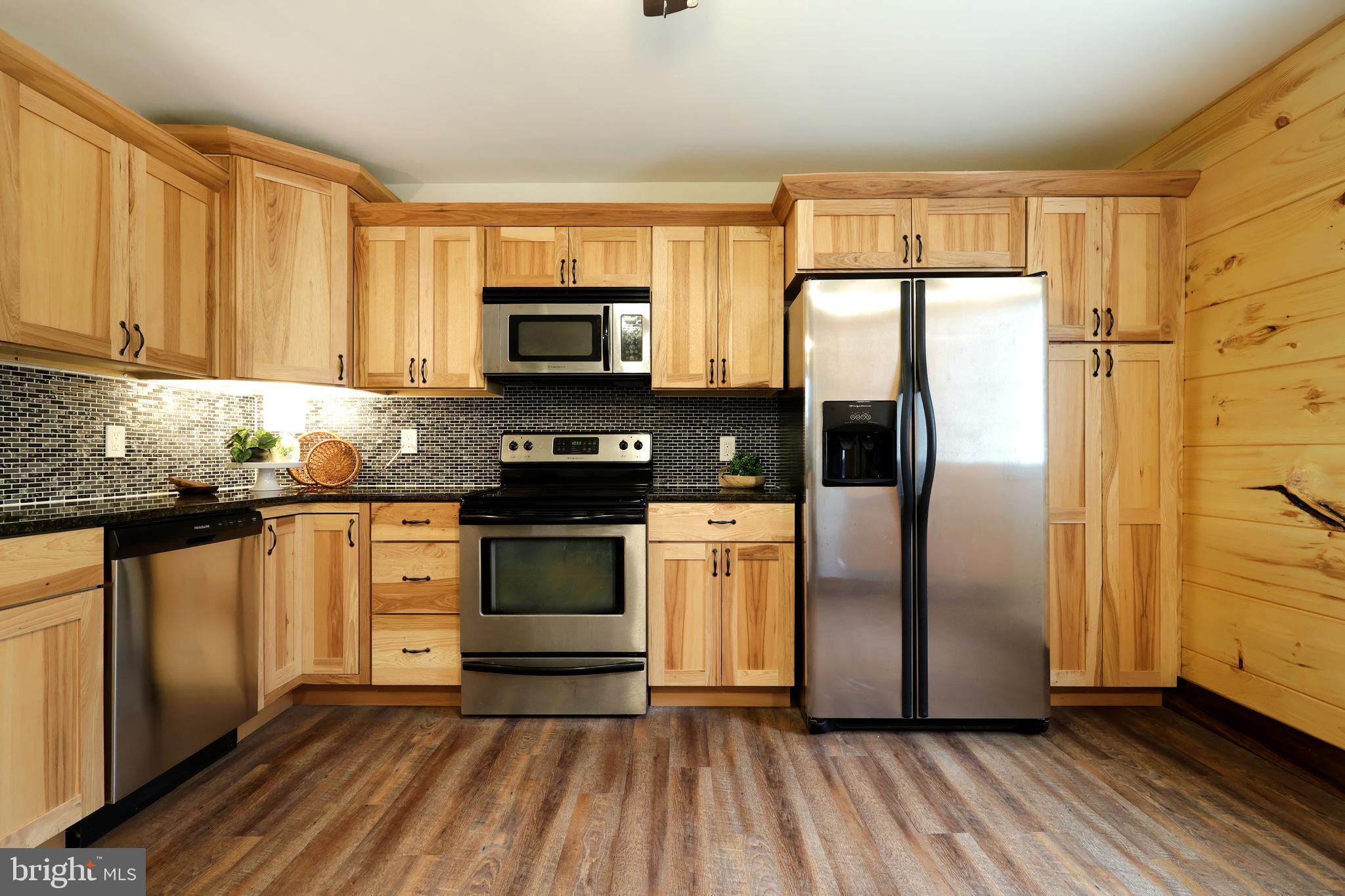 690 Gypsy Camp Hollow Road Tyrone, PA 16686 - Photo 8 of 39