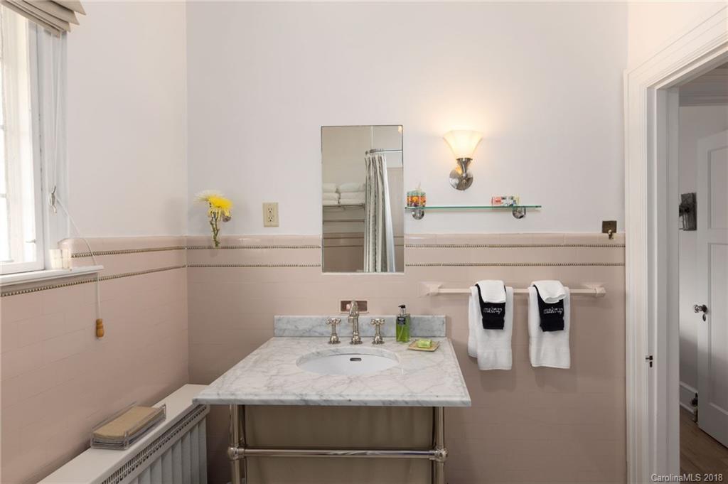 21 Lakeview Road Asheville, NC 28804 - Photo 18 of 36 Gallery Image 18