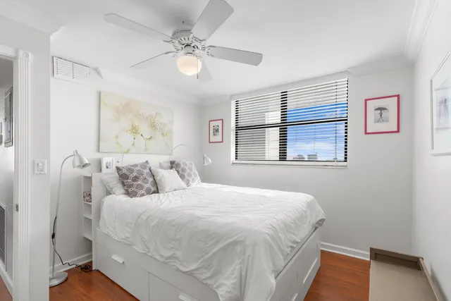 $375,000 | 1401 North Riverside Drive, Unit 1007, Pompano Beach, FL 33062