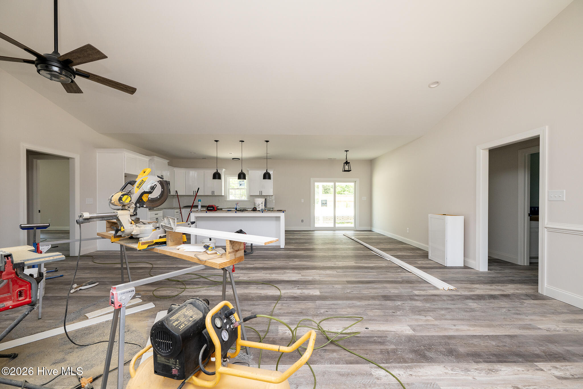 682 Crump Farm Road New Bern, NC 28562 - Photo 9 of 35 Open Concept Living space