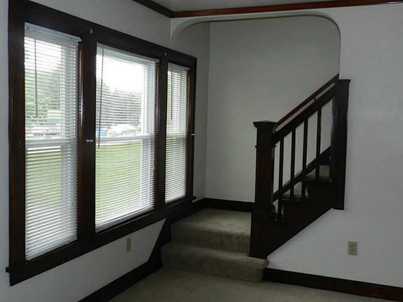 937 Old State Road New Castle, PA 16101 - Photo 13 of 21 Living Room.