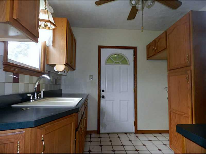 937 Old State Road New Castle, PA 16101 - Photo 7 of 21 Kitchen.