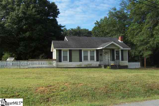 611 Looperville Road Piedmont, SC 29673 - Photo 1 of 25 Gallery Image 1