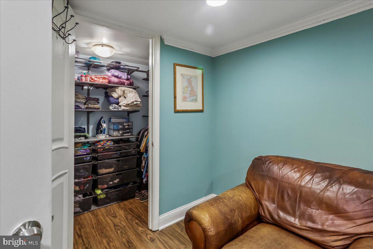 1437 Spring Road Northwest, Unit B1 Washington, DC 20010 - Photo 10 of 20 Bedroom sitting area & walk-in closet