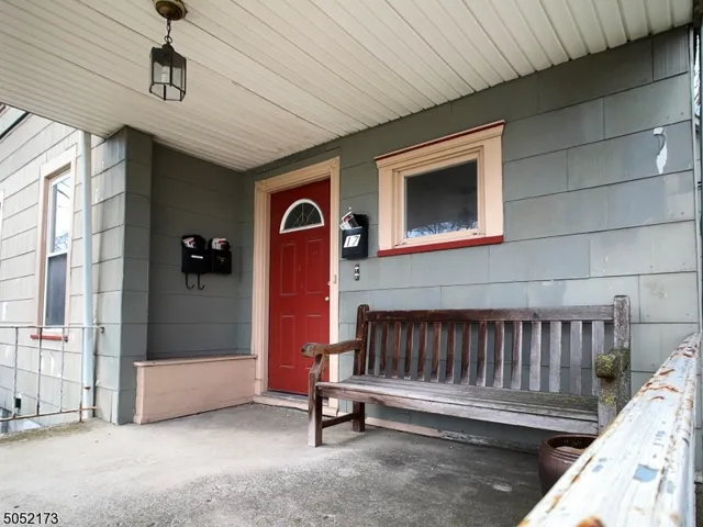 $1,500 | 17 Gates Avenue, Unit 3, Montclair, NJ 07042