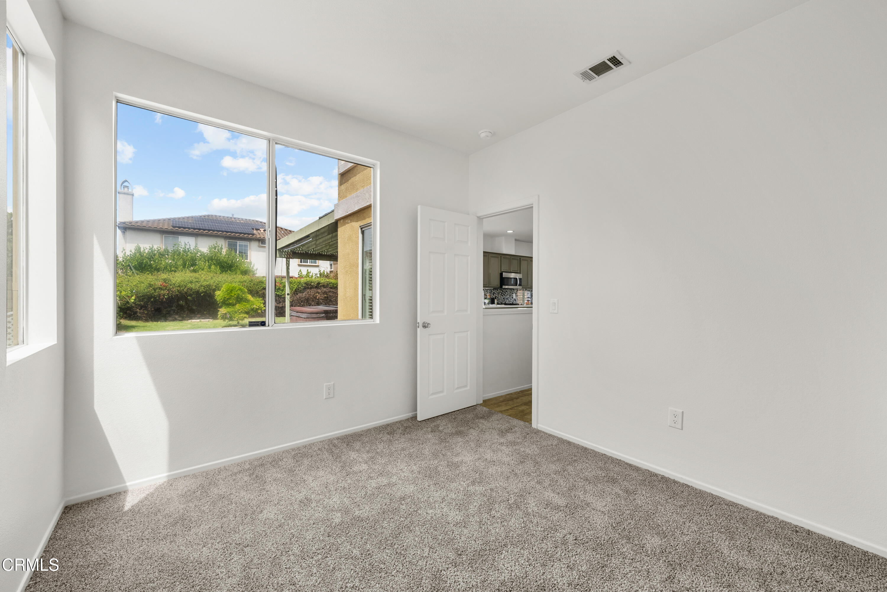 3543 Monte Carlo Drive Oxnard, CA 93035 - Photo 17 of 36 an empty room with a window
