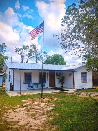 $157,000 | 20881 Southeast 142nd Place, Umatilla, FL 32784