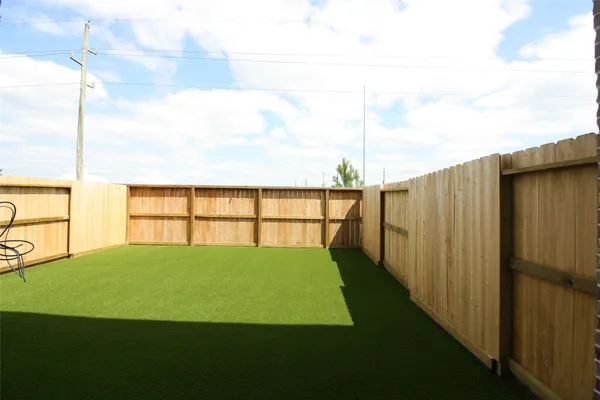 a view of an outdoor space