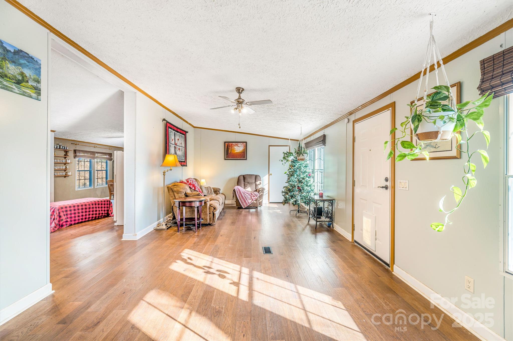 140 Crows Nest Road Hendersonville, NC 28791 - Photo 11 of 38