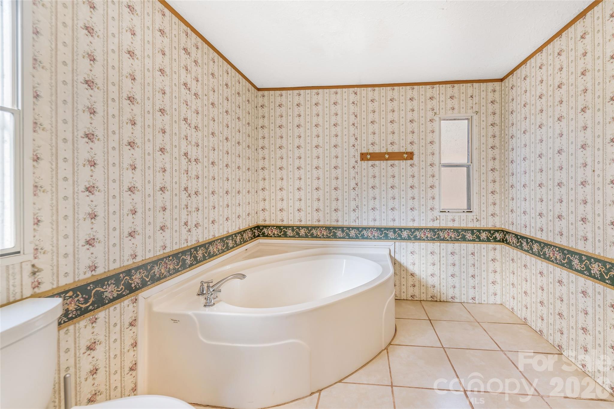 140 Crows Nest Road Hendersonville, NC 28791 - Photo 17 of 37 Gallery Image 17