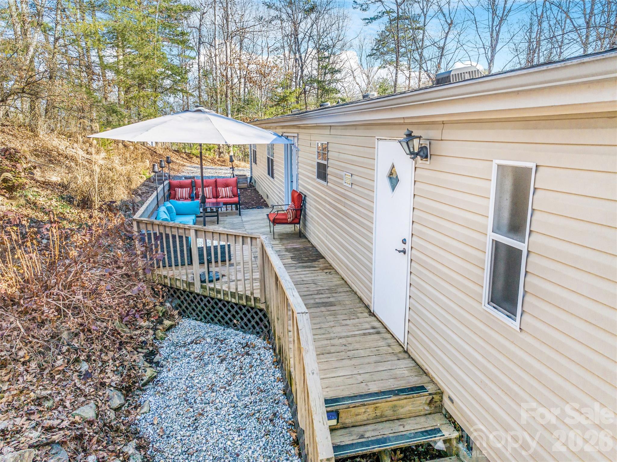 140 Crows Nest Road Hendersonville, NC 28791 - Photo 27 of 37 Gallery Image 27