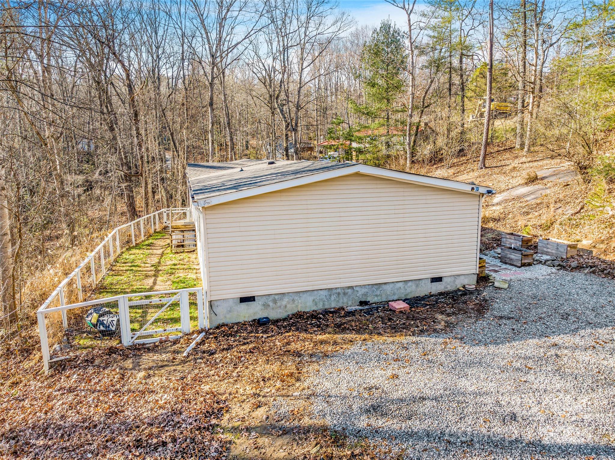 140 Crows Nest Road Hendersonville, NC 28791 - Photo 36 of 38