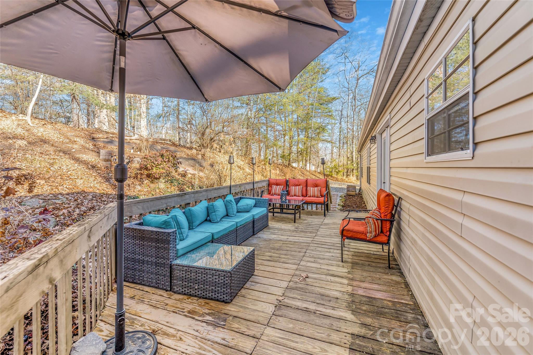 140 Crows Nest Road Hendersonville, NC 28791 - Photo 5 of 37 Gallery Image 5