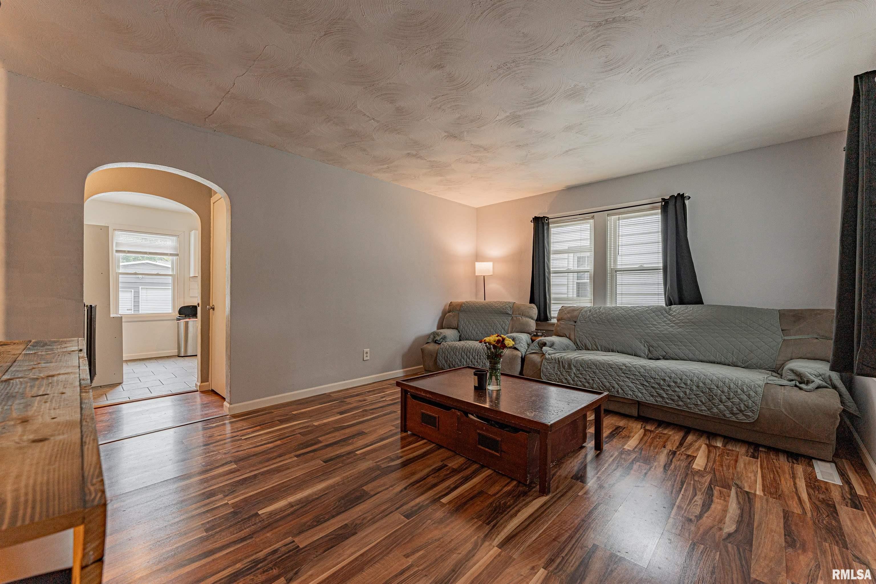 218 North Illinois Street Springfield, IL 62702 - Photo 3 of 30 Gallery Image 3