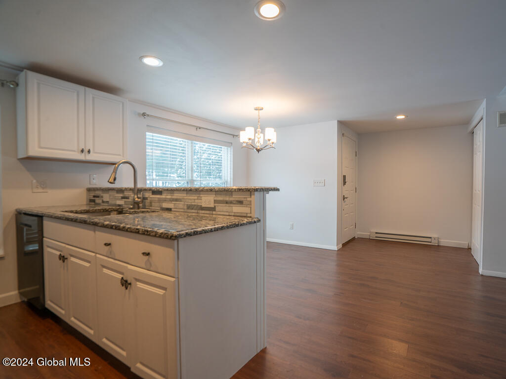 80 Thimbleberry Road Malta, NY 12020 - Photo 8 of 32 DSC06590-2