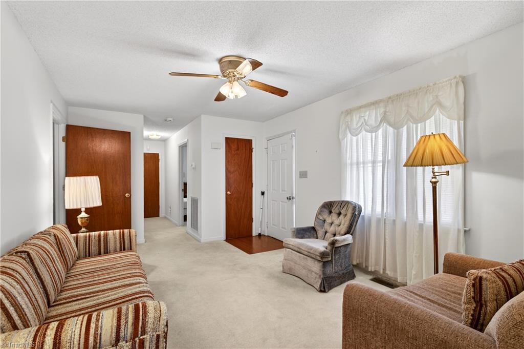 482 Bethany Road Reidsville, NC 27320 - Photo 36 of 49 living room