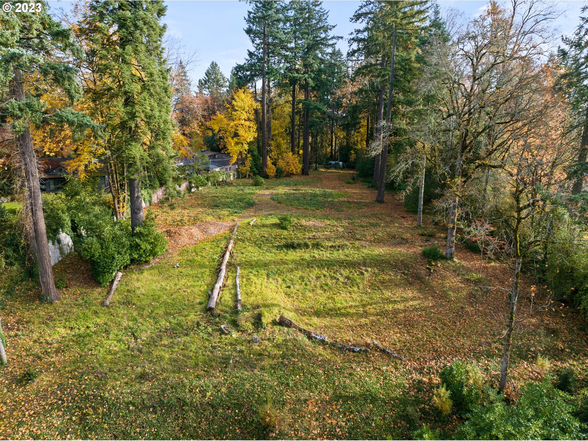 1659 South Greenwood Road, Unit 1 Portland, OR 97219 - Photo 6 of 15 Gallery Image 6