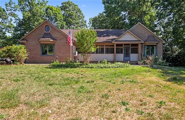 $340,000 | 118 East Chinaberry Court, Mocksville, NC 27028