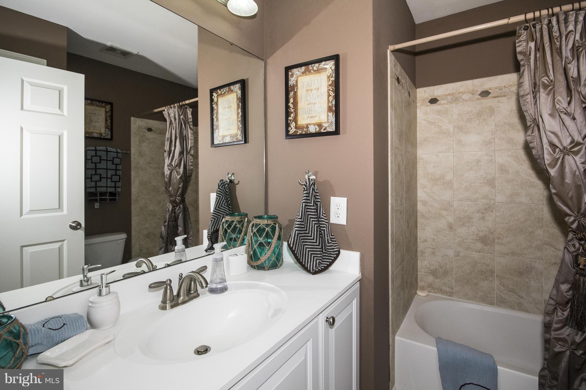 9512 Cross Road Perry Hall, MD 21128 - Photo 22 of 30 Bath