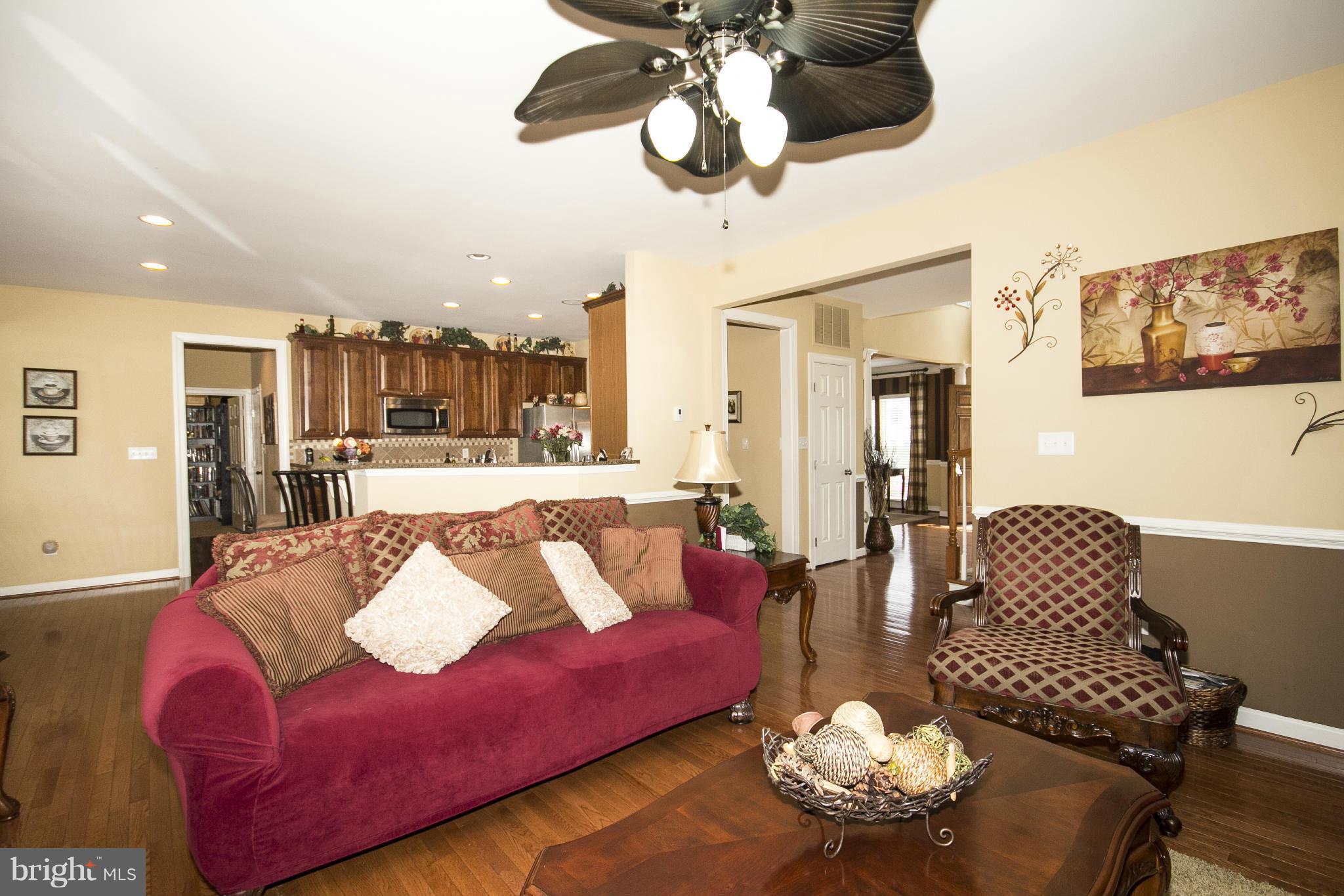 9512 Cross Road Perry Hall, MD 21128 - Photo 8 of 30 Family Room
