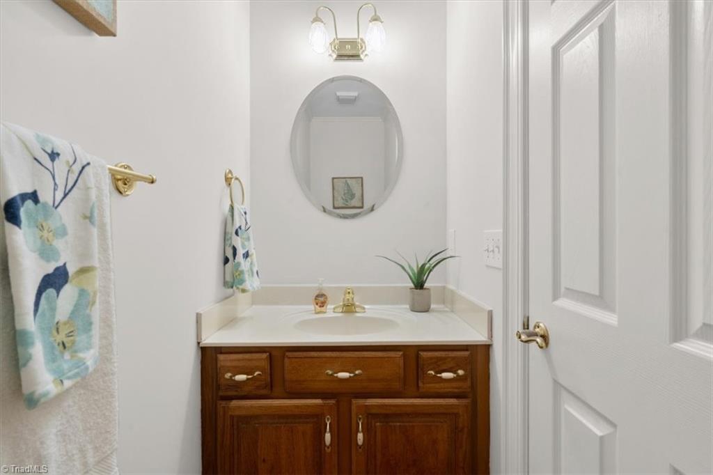 1801 Rolling Road Greensboro, NC 27403 - Photo 24 of 50 Gallery Image 24