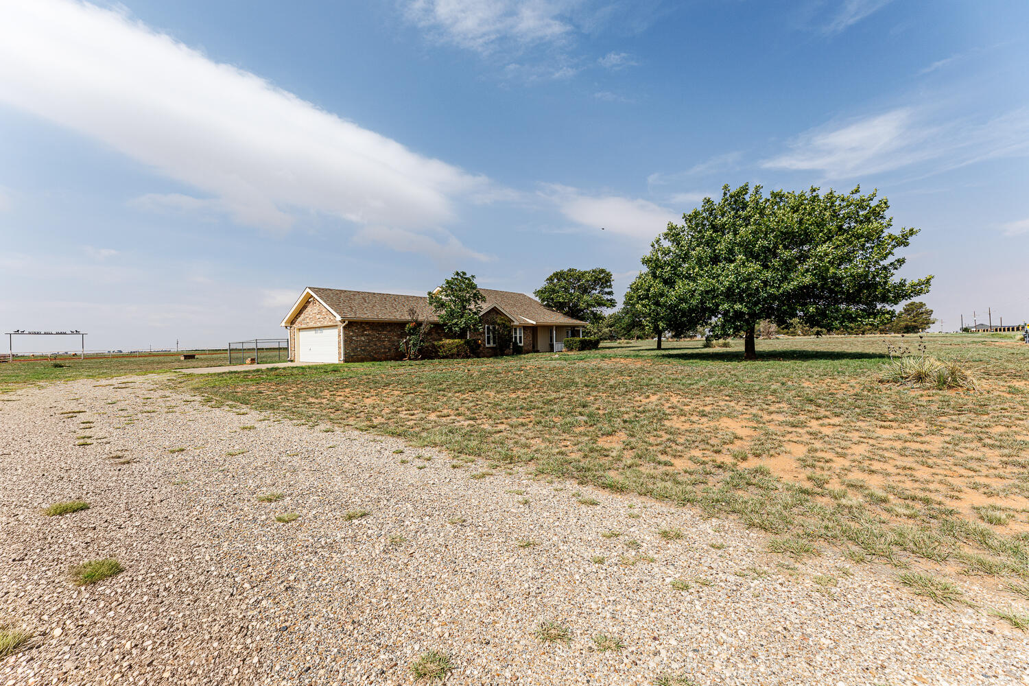 10025 Woodrow Road Ropesville, TX 79358 - Photo 67 of 78 Driveway & Garage