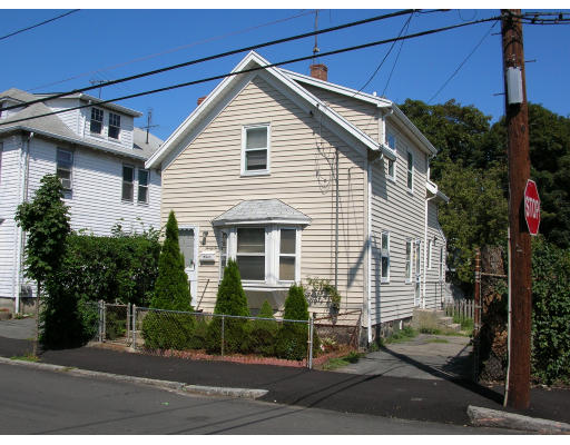 136 Brook Road Quincy, MA 02169 - Photo 1 of 7 Gallery Image 1