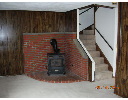 136 Brook Road Quincy, MA 02169 - Photo 4 of 7 Gallery Image 4