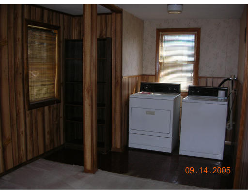 136 Brook Road Quincy, MA 02169 - Photo 6 of 7 Gallery Image 6