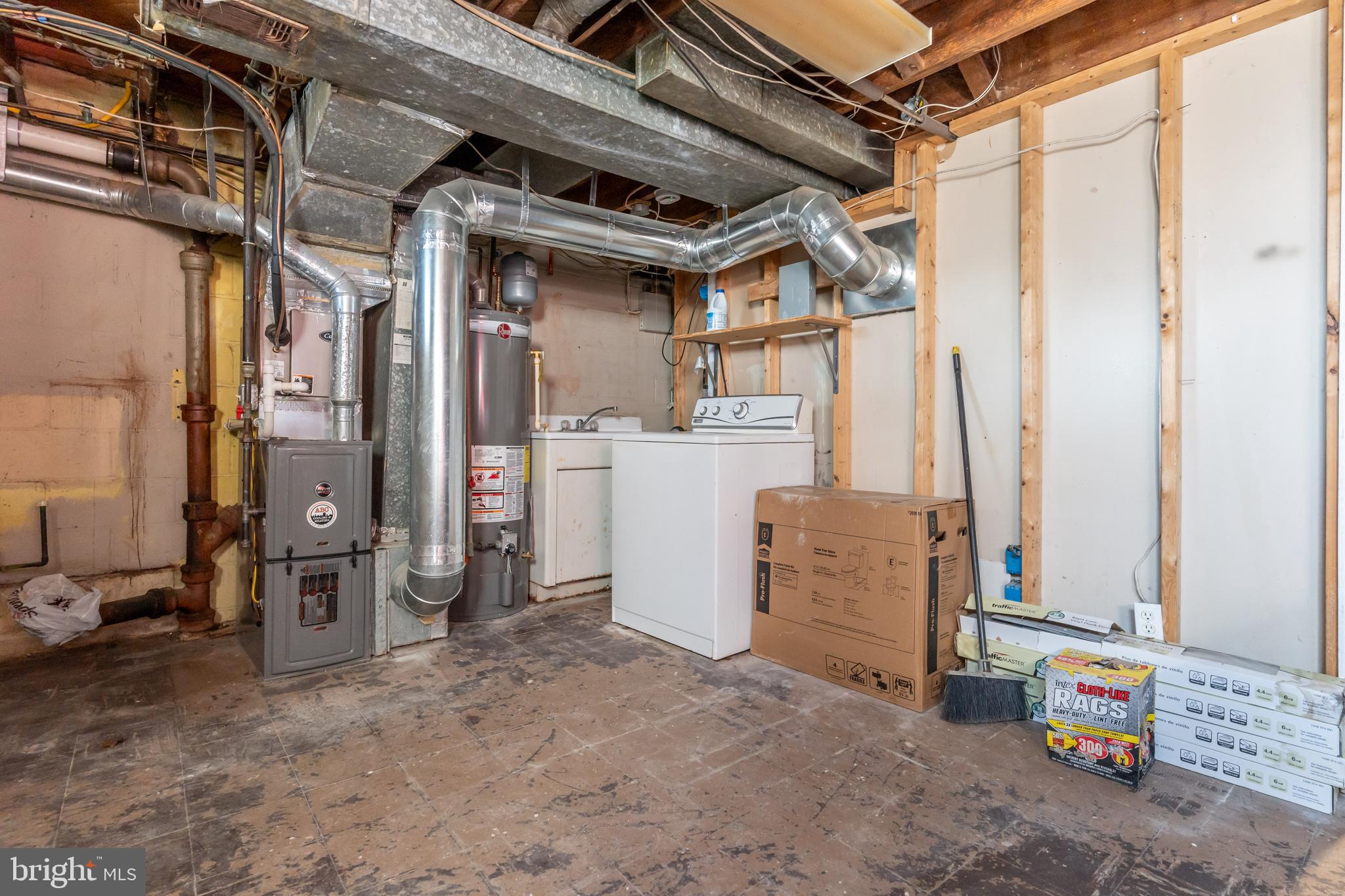 577 Welbrook Road Baltimore, MD 21221 - Photo 26 of 31 a view of storage and utility room