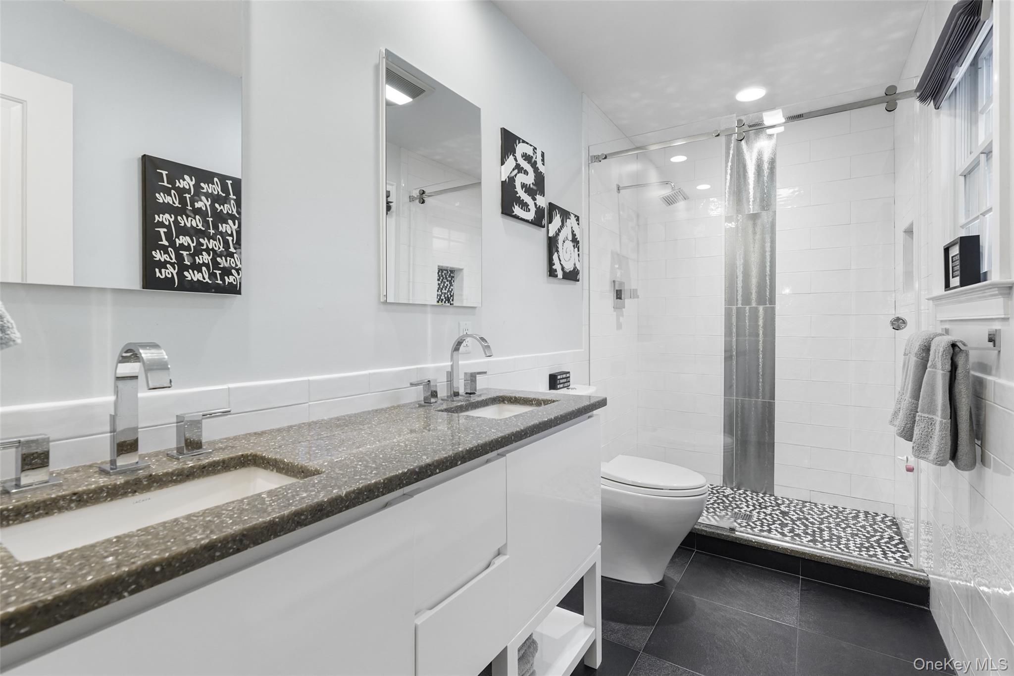 21 Croton Lake Road, Unit 6 Katonah, NY 10536 - Photo 18 of 31 Updated hall bath