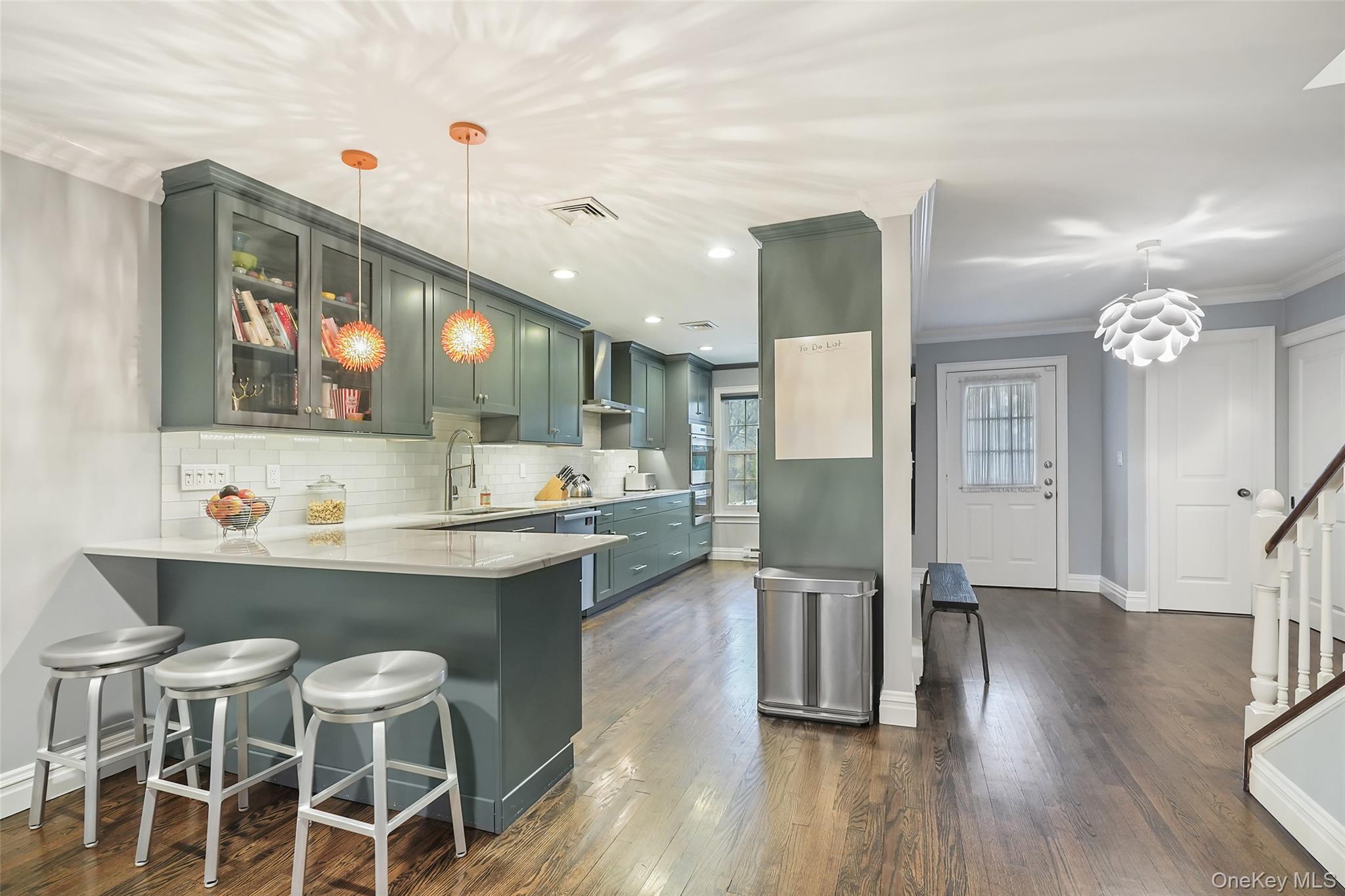 21 Croton Lake Road, Unit 6 Katonah, NY 10536 - Photo 9 of 31 Updated kitchen with high end appliances