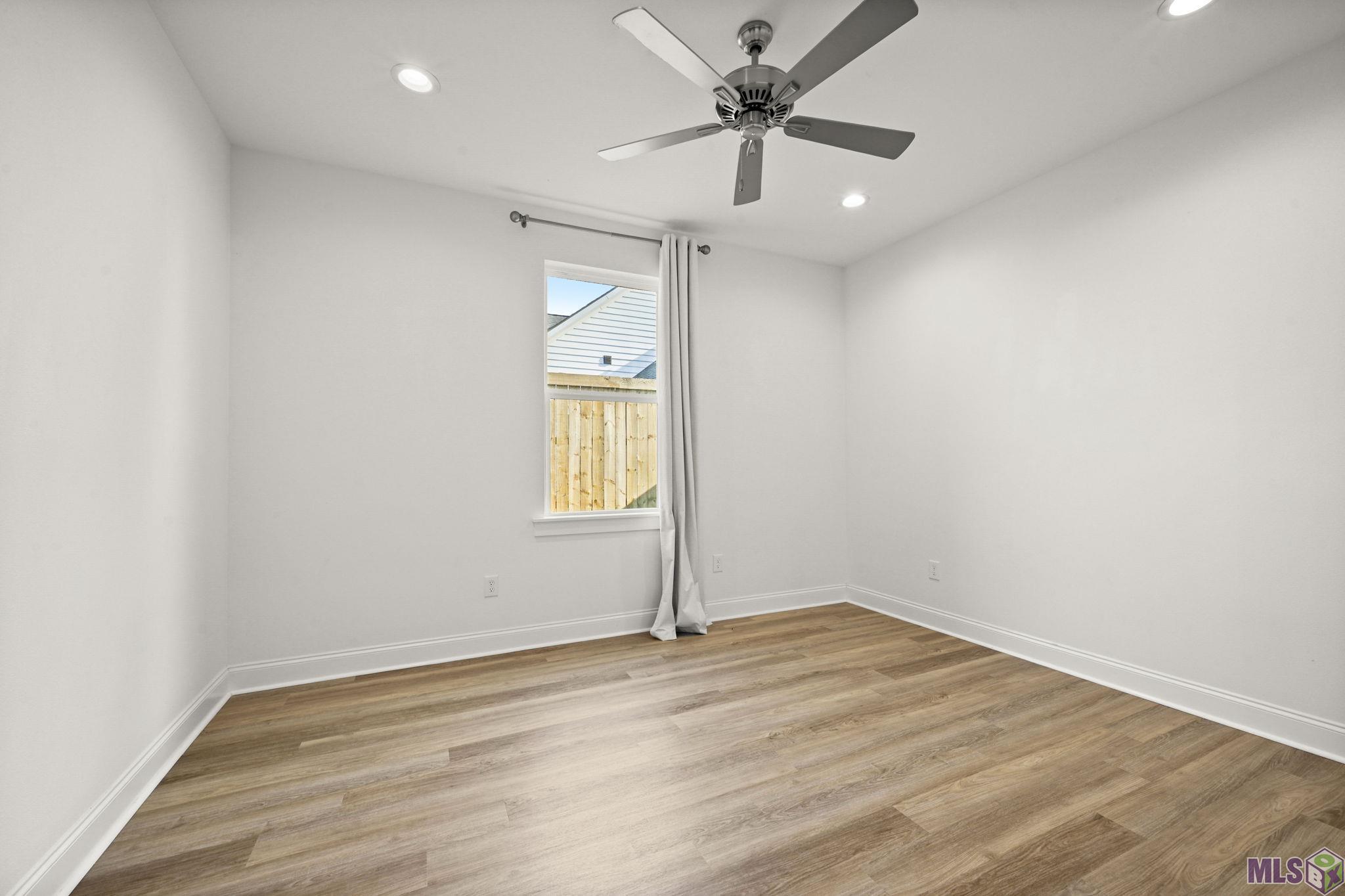 10104 Clarks Ferry Baton Rouge, LA 70817 - Photo 18 of 27