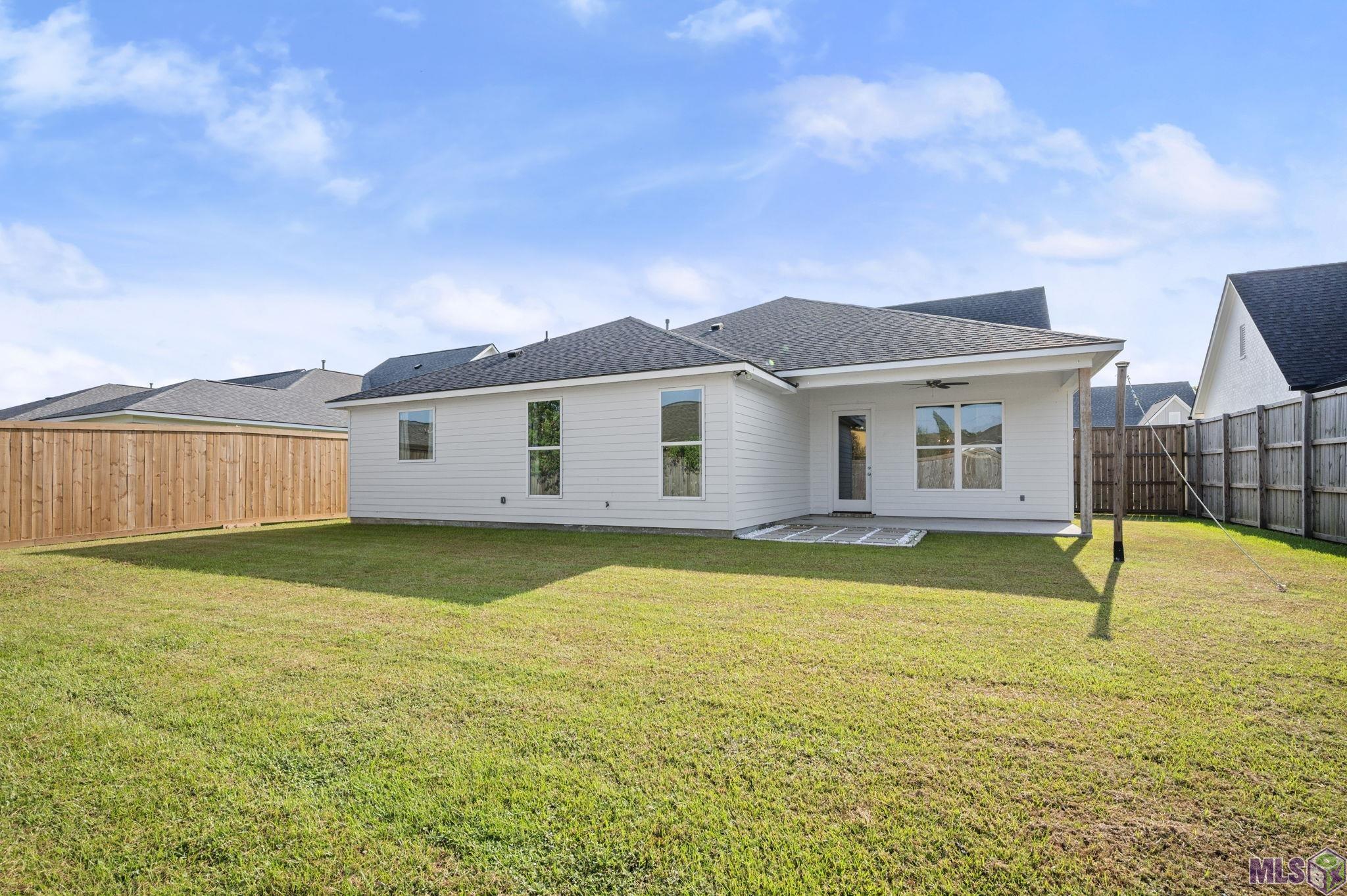 10104 Clarks Ferry Baton Rouge, LA 70817 - Photo 23 of 27