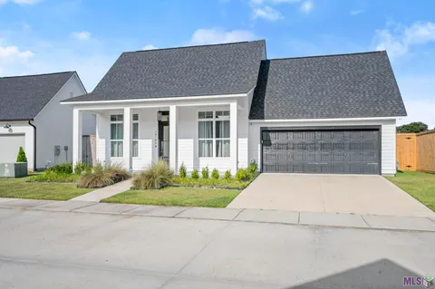 $418,000 | 10104 Clarks Ferry, Baton Rouge, LA 70817