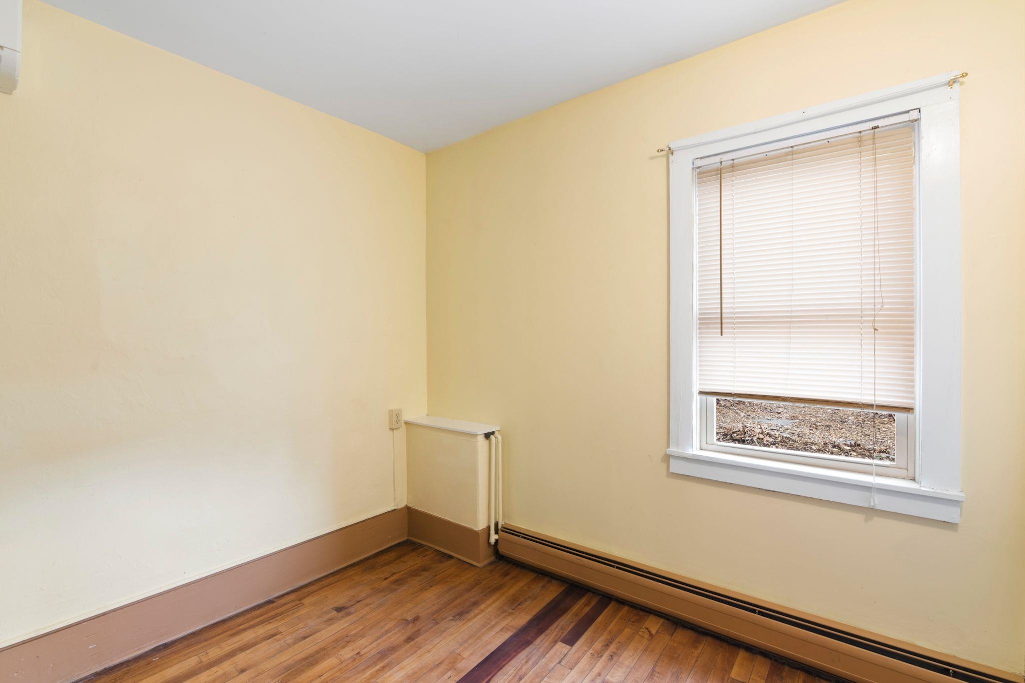 219 High Street, Unit 3 Brattleboro, VT 05301 - Photo 12 of 23