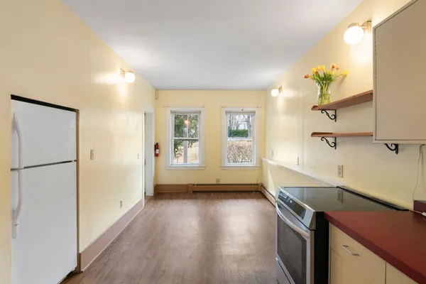 $159,000 | 219 High Street, Unit 3, Brattleboro, VT 05301
