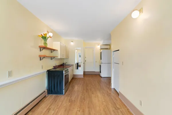 $159,000 | 219 High Street, Unit 3, Brattleboro, VT 05301